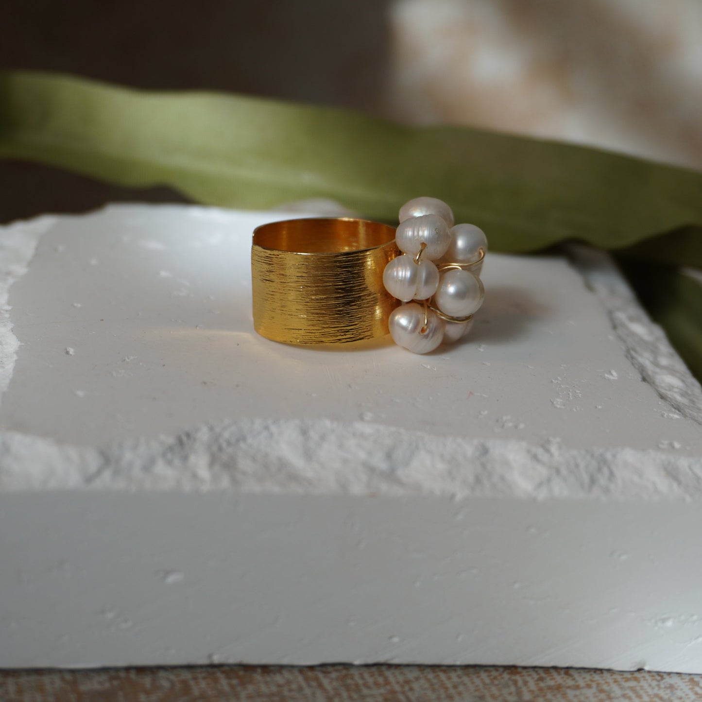 Pearls Ring