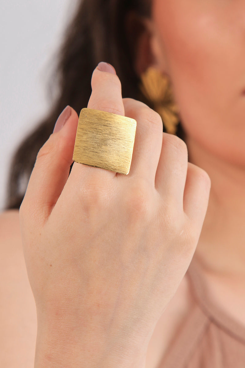 Square Ring