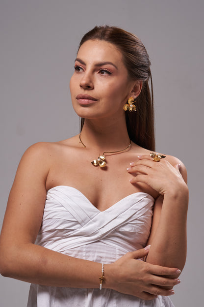 Pearl Flower Necklace