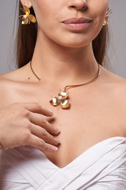 Pearl Flower Necklace