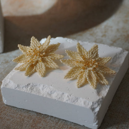 Light of Petals Earrings