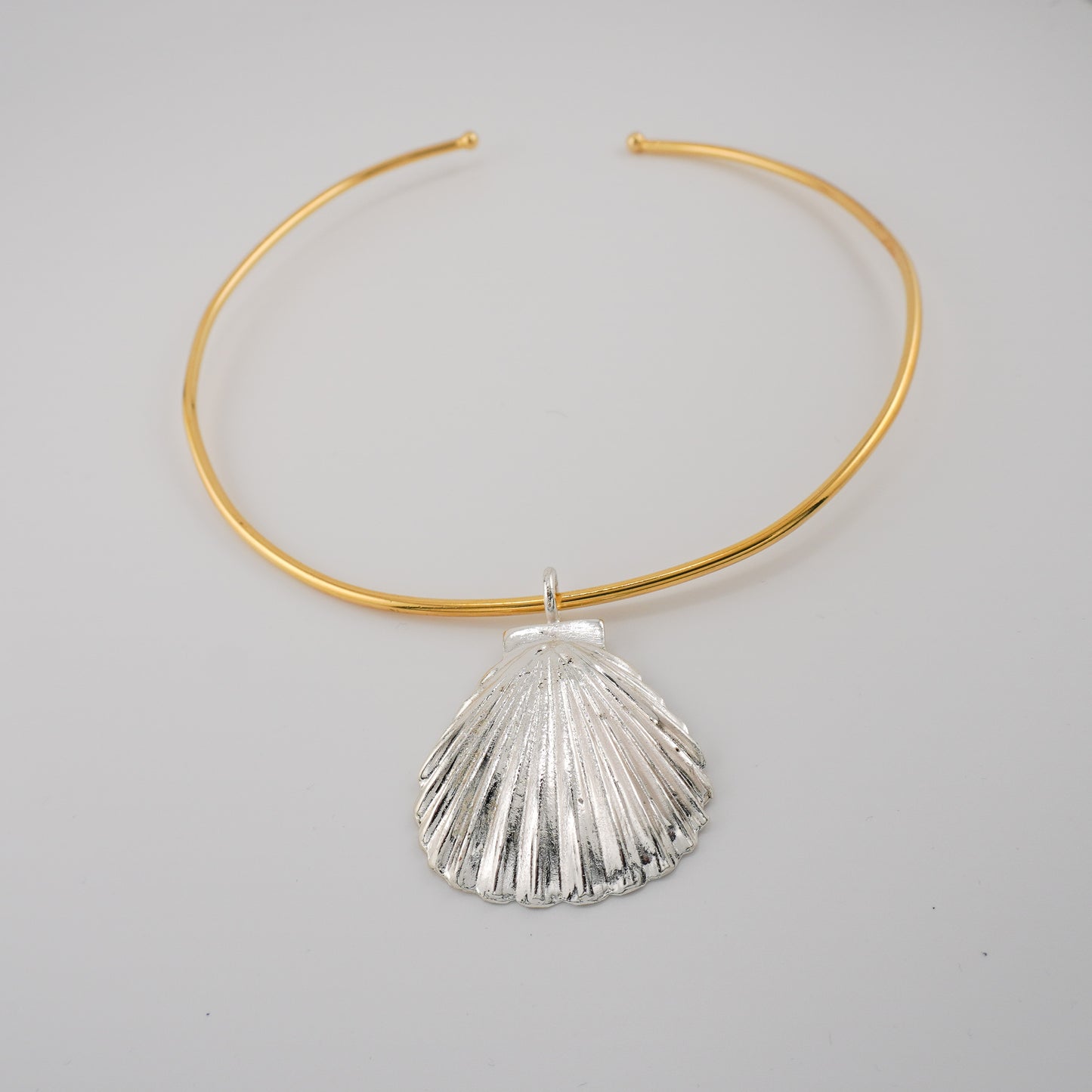 Orilla Seashell Choker