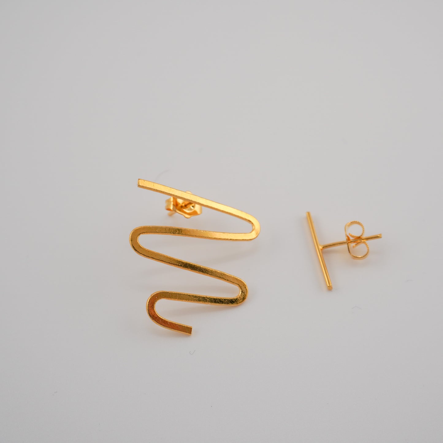 Aretes Asymmetra 