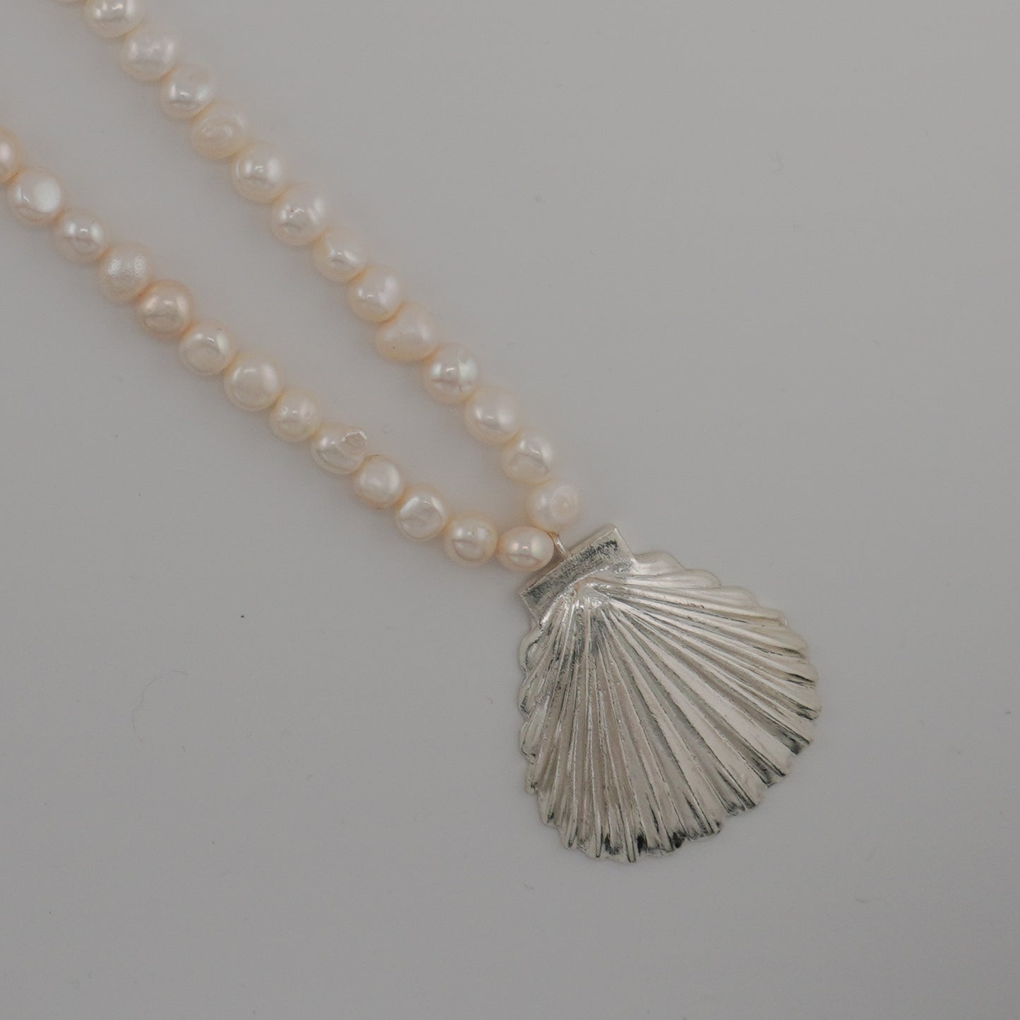 Orilla Pearls Necklace