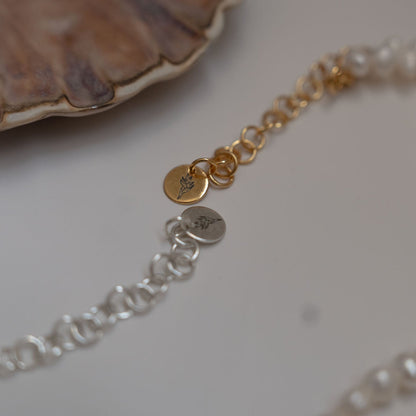 Orilla Pearls Necklace