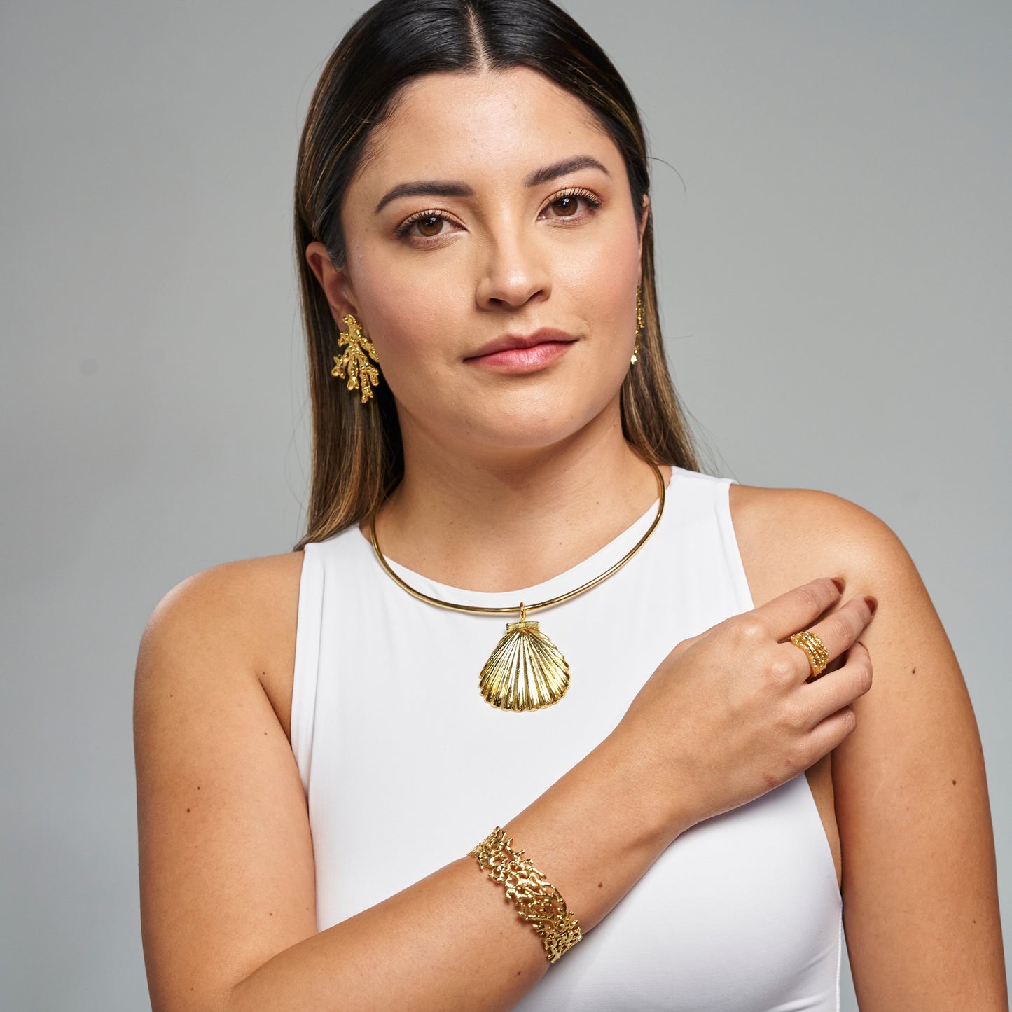 Orilla Seashell Choker