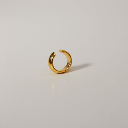 Linea Ear Cuff