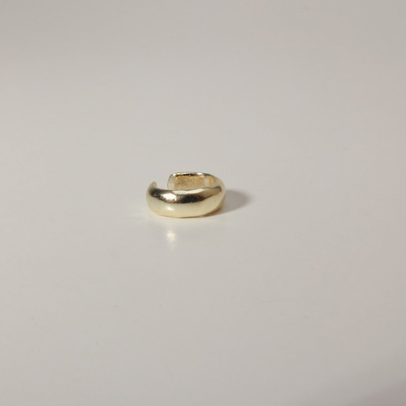 Linea Ear Cuff