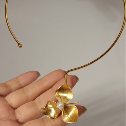 Pearl Flower Necklace